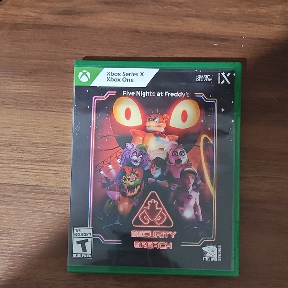Five Nights at Freddy's: Security Breach Xbox Game - Picture 1 of 3